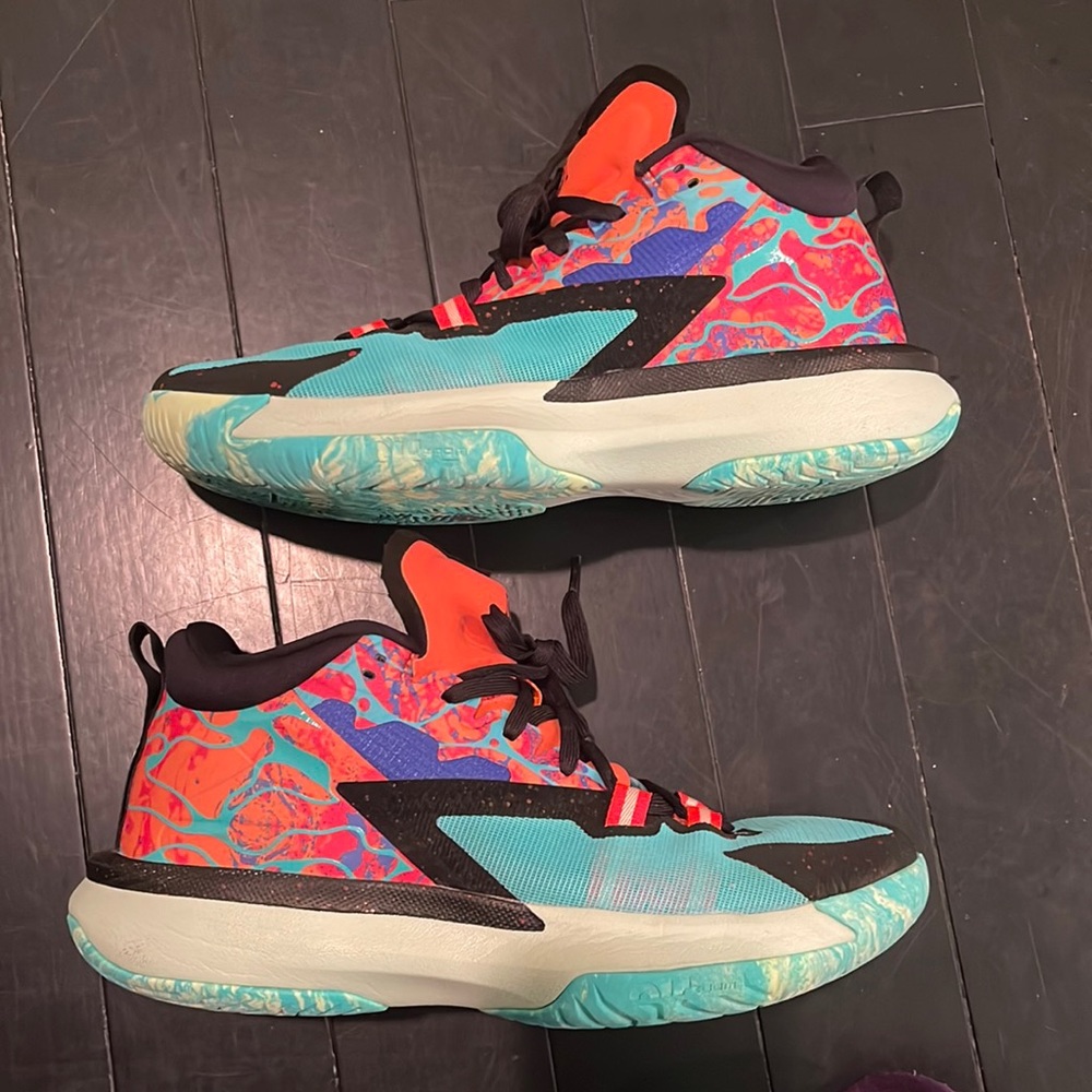 Jordan Zion 1 basketball shoes